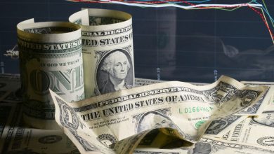 Фото - Американский экономист Рикардс заявил, что доллар дал трещину из-за санкций против России