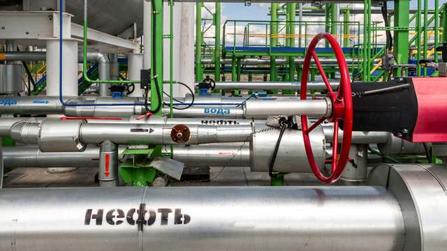 Фото - Венгрия и Кипр выступили против введения потолка цен на российскую нефть